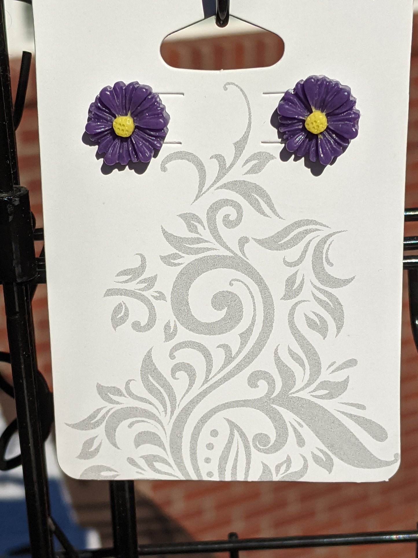 Purple Mum Daisy Flower Stud Earrings