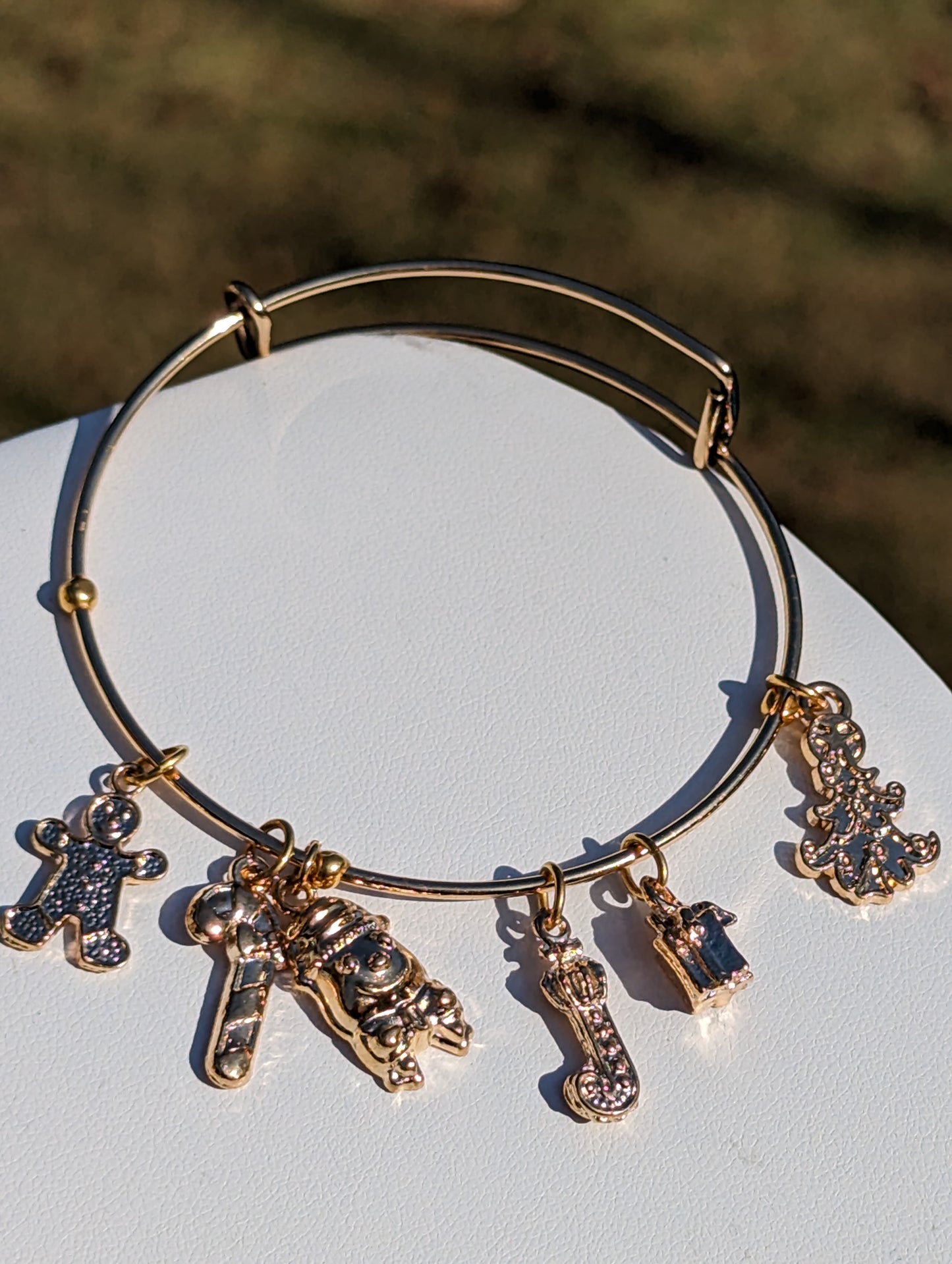 Adjustable Gold-tone Christmas Charm Bracelet