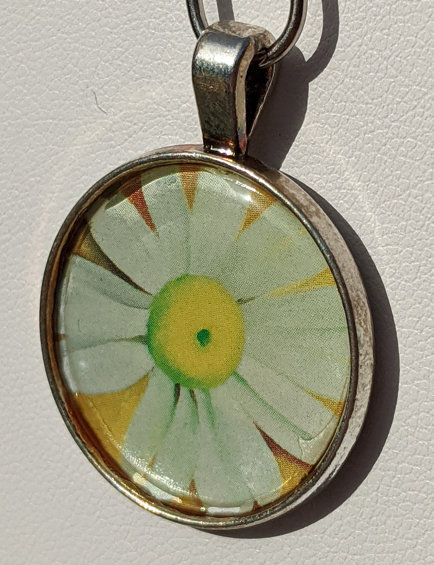 White Daisy Print Silver-tone Pendant