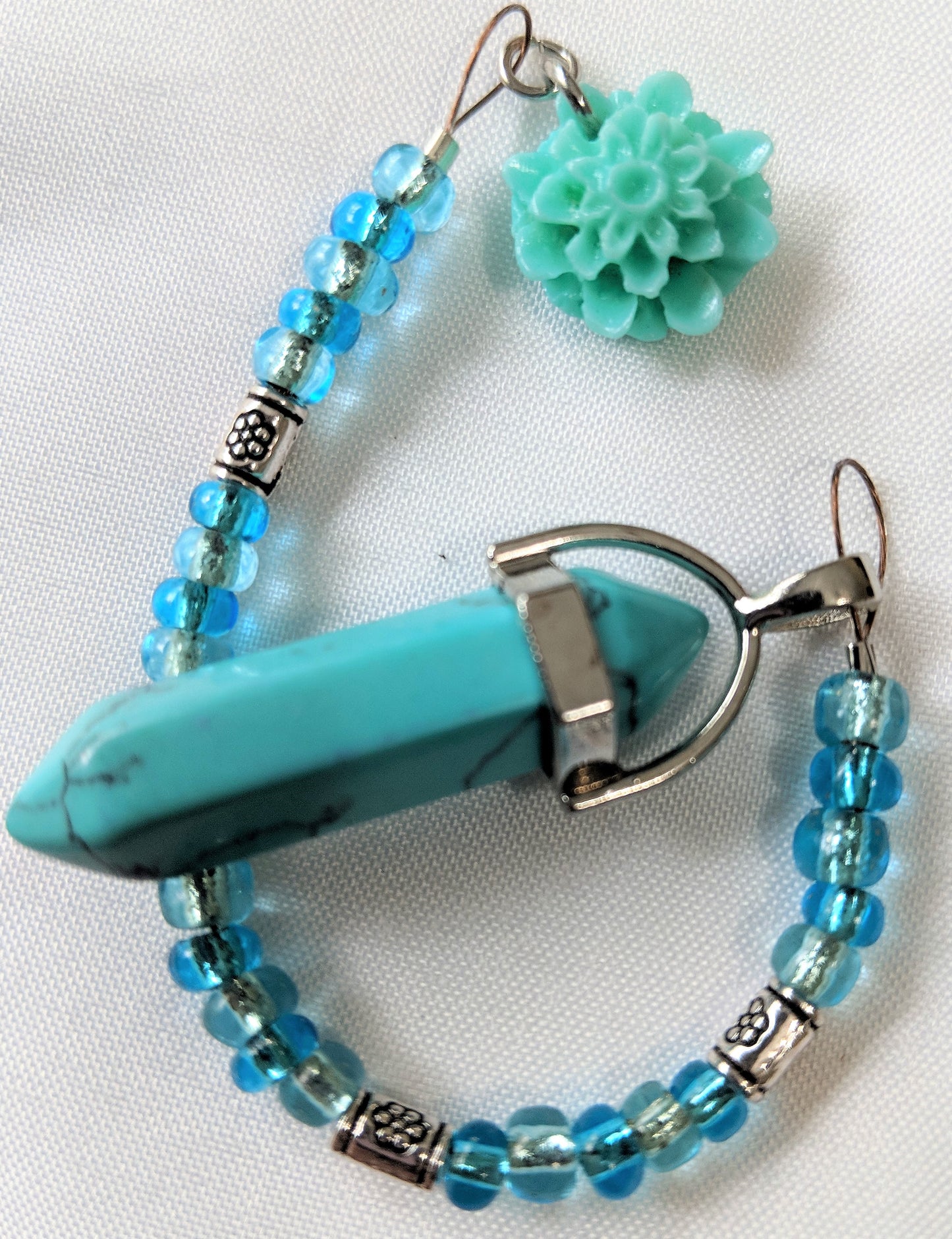 Blue Howlite Point Pendulum (Reiki blessed)