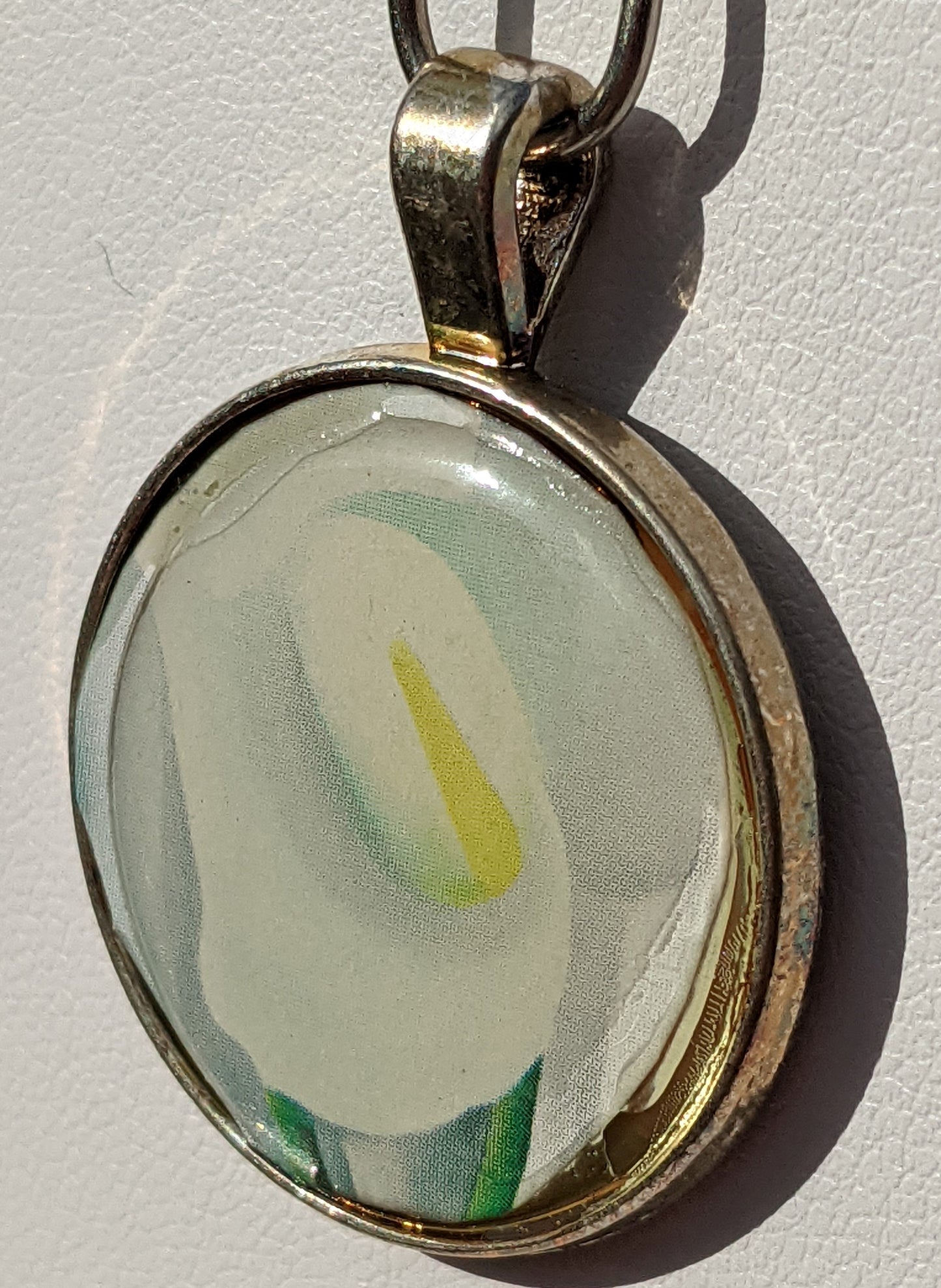 Georgia O'Keeffe White Calla Lily Print Silver-tone Pendant