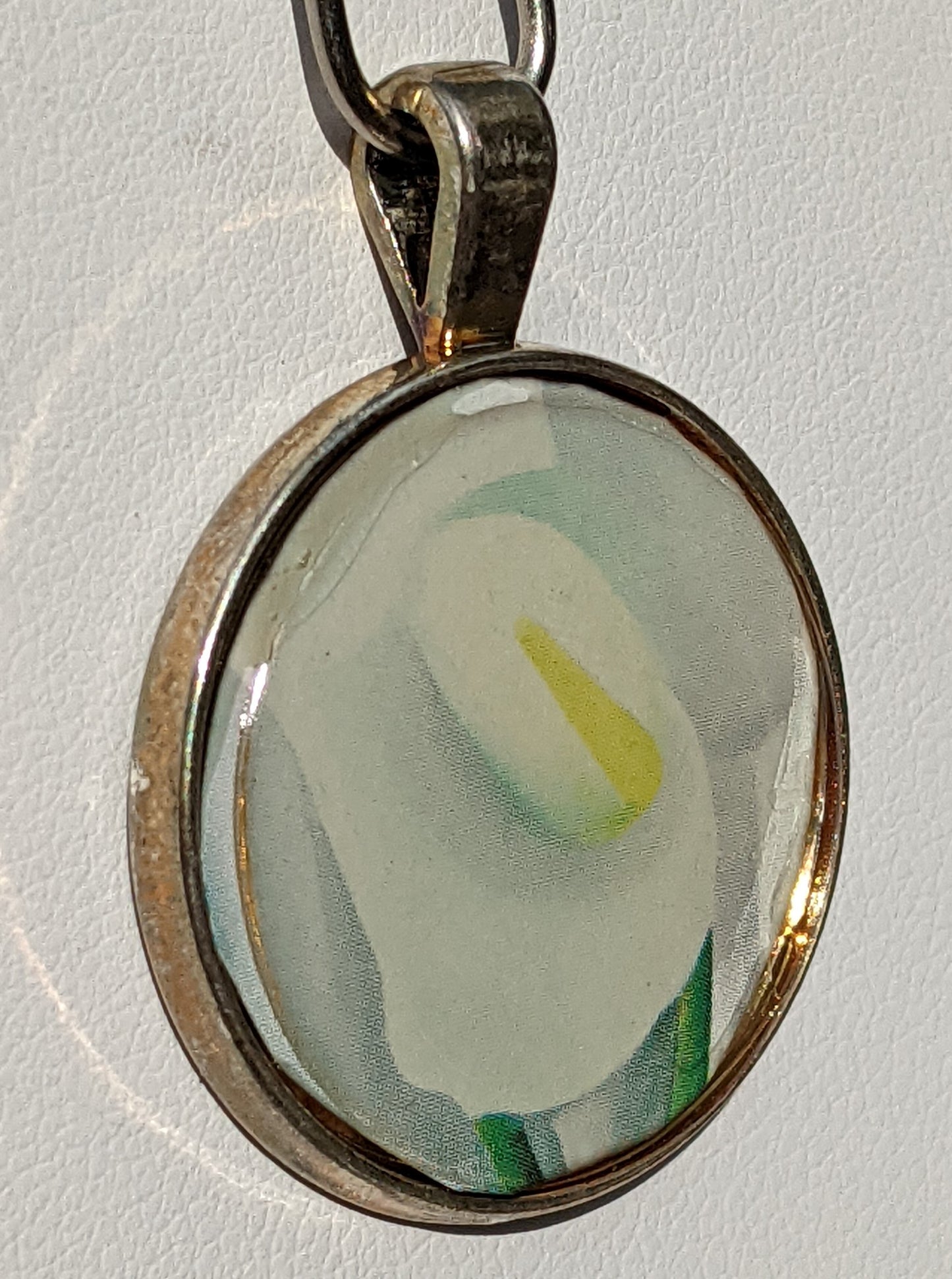 Georgia O'Keeffe White Calla Lily Print Silver-tone Pendant