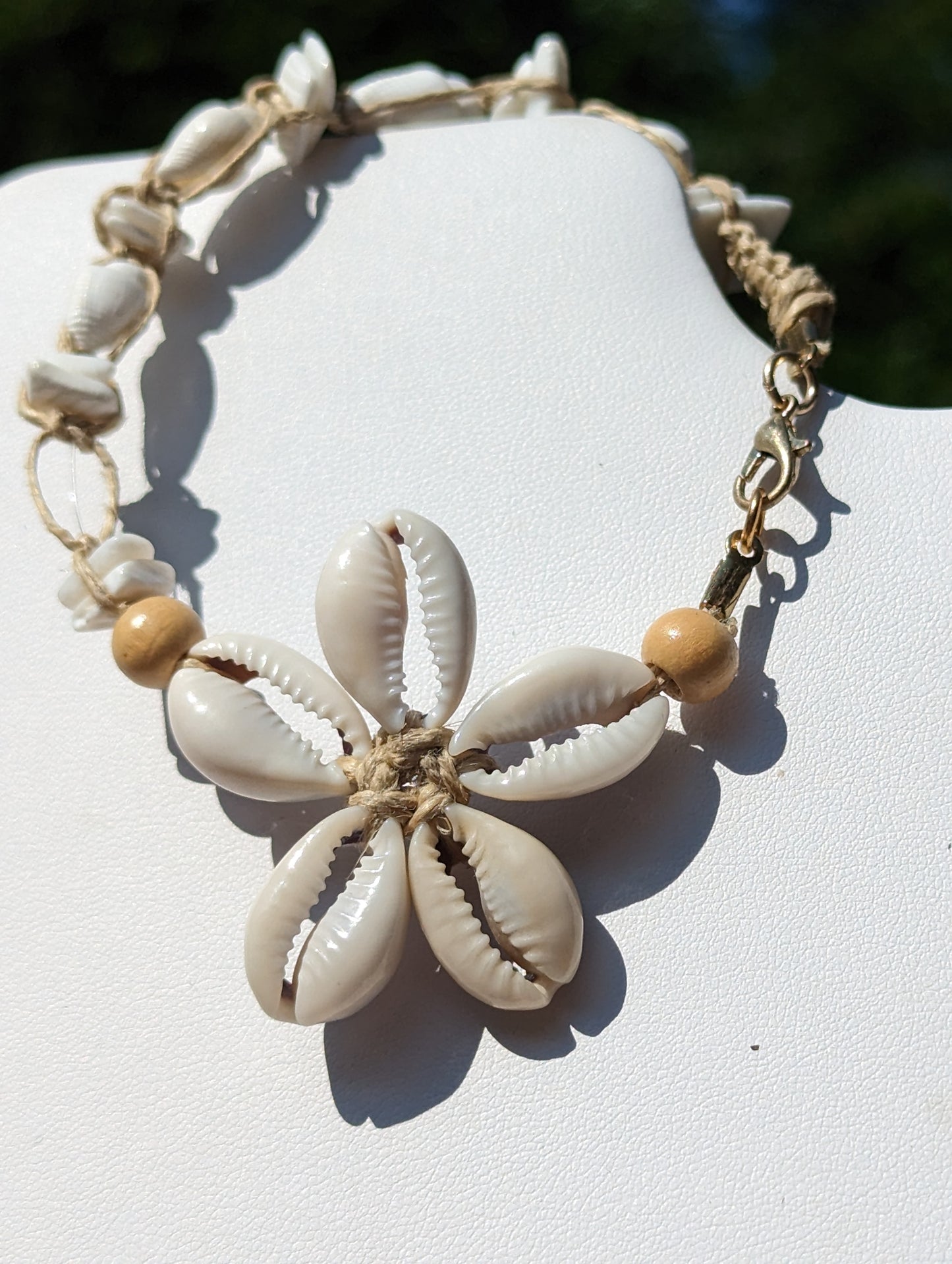 White Cowrie Shells Flower Bracelet (Long)